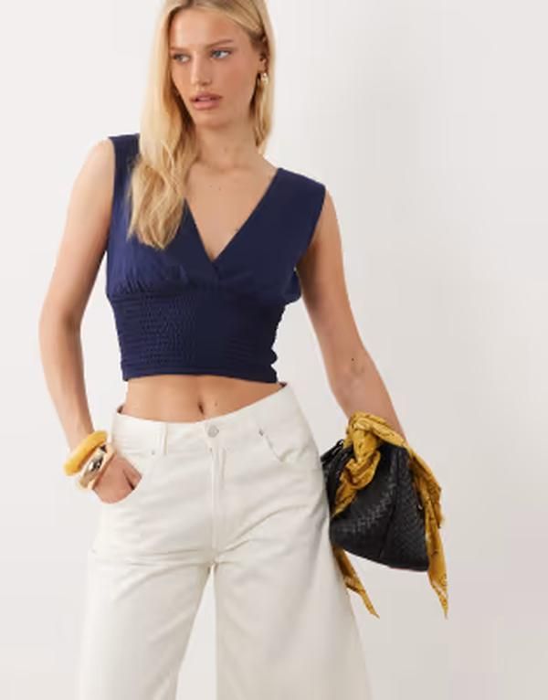 マンゴ レディース トップス ベスト ギャザー Tシャツ Mango Teen deep v ruched waistop NAVY ネイビー