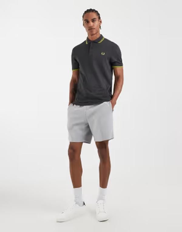 フレッドペリー メンズ トップス ポロシャツ ロゴ Fred Perry Tennis performance twin tipped logo polo shirt in dark GRAY グレー