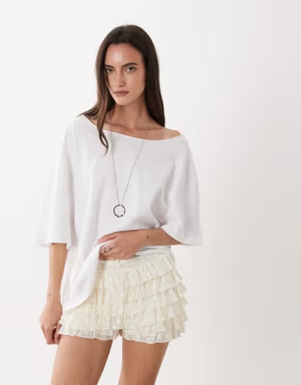 ミスセルフフリッジ レディース ボトムス ハーフパンツ・ショーツ フリル ショートパンツ レース Misselfridge festival ruffle lace micro shorts in cream WHITE ホワイト