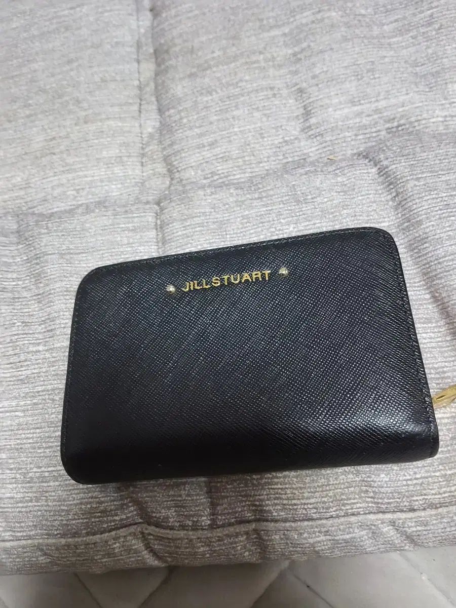 ジルスチュアート 財布