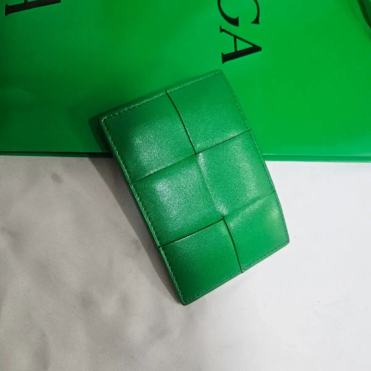 ボッテガ・ヴェネタ グリーン カードウォレット 正規品