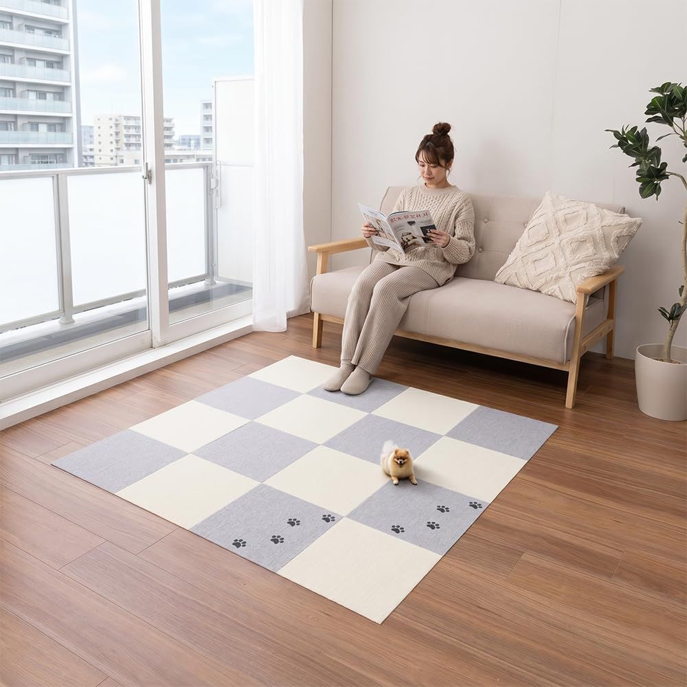 【日本製 滑り防止 洗濯OK】ペットマット 30x30cm 4mm 10枚 犬用 滑らない 足腰保護 撥水 消臭 タイルカーペット 床に吸着 滑り止め ズレない 床暖房対応 (肉球2・アイボリー4・ライトグレー4)koe