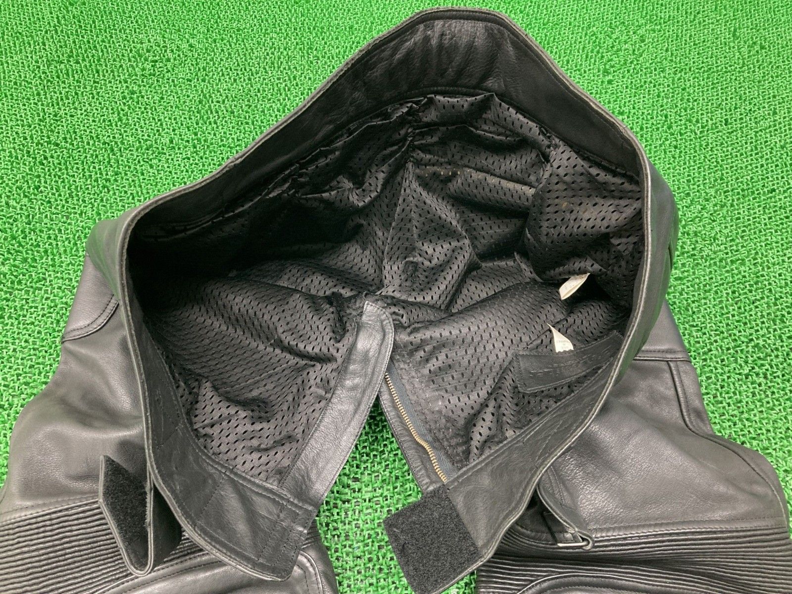 製 レザーパンツ ビーズレザーバイカーズ 社外 中古 BsLeatherBIKERS Xサイズ 牛革 mL 製 レザーパンツ ビーズレザーバイカーズ 社外 中古 BsLeatherBIKERS Xサイズ 牛革 mL