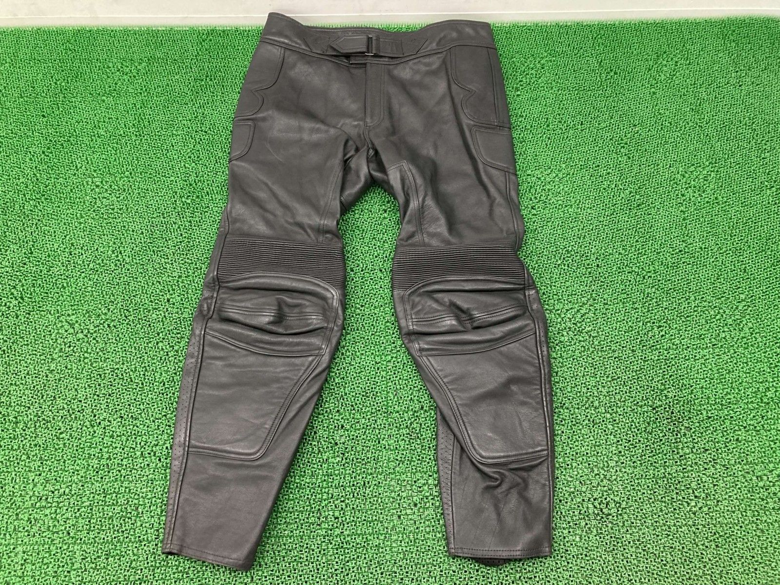 製 レザーパンツ ビーズレザーバイカーズ 社外 中古 BsLeatherBIKERS Xサイズ 牛革 mL