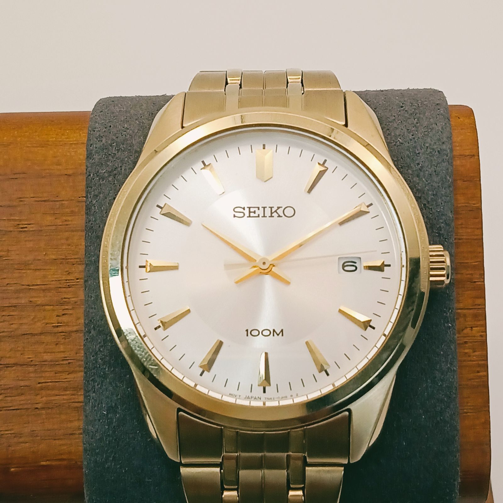 【稼働 美品】0606-2 SEIKO セイコー 100M 7N42-0FL0 メンズ腕時計 クォーツ デイト ゴールド色 純正ベルト