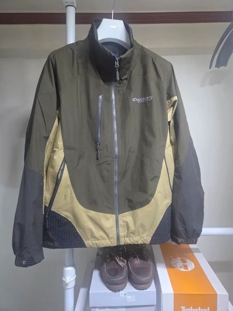 XL DISCOVERY エクスペディション GORE-TEX ウィンドブレーカー ジャケット カーキ ベージュ
