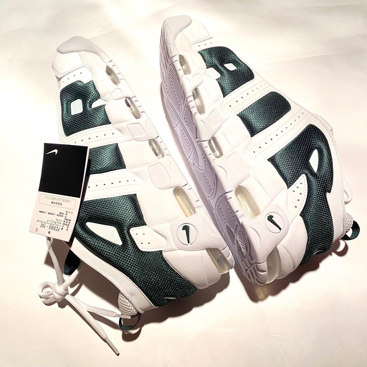 ナイキ エア モア アップテンポ ロー NIKE AIR MORE UPTEMPO LOW 
