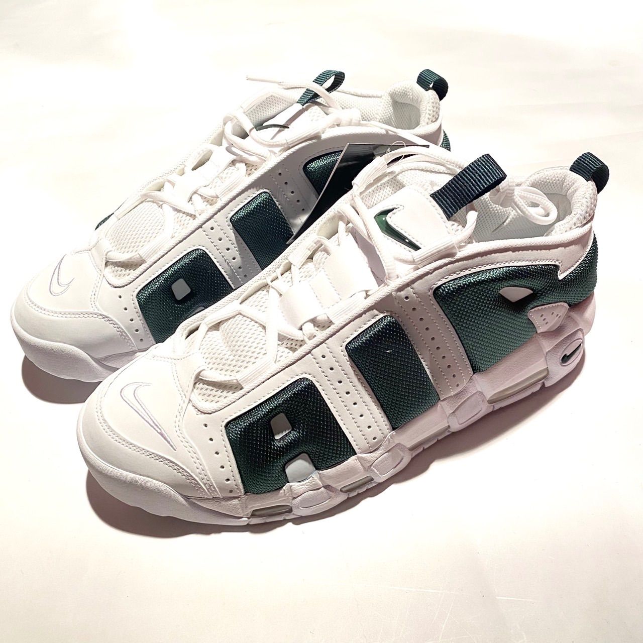 ナイキ エア モア アップテンポ ロー NIKE AIR MORE UPTEMPO LOW 