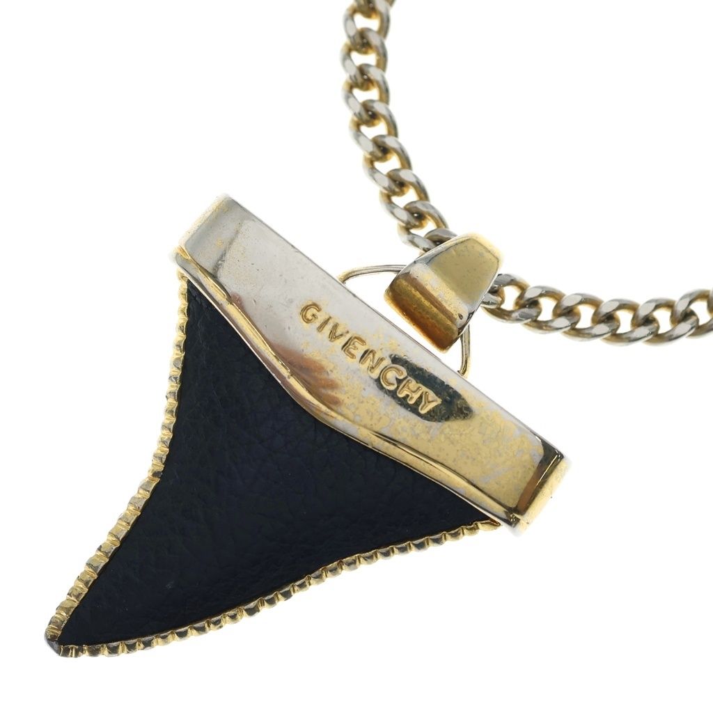 GIVENCHY (ジバンシィ) シャークトゥース ネックレス シルバー/ブラック