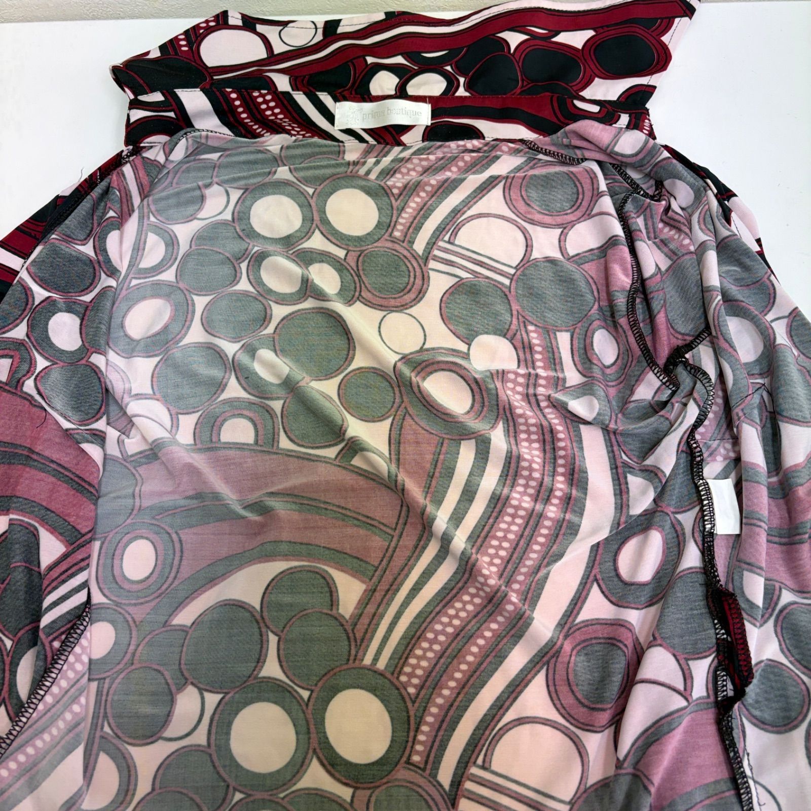 prima boutique】フラメンコ衣装 トップス 赤 レッド 黒 ブラック 幾何