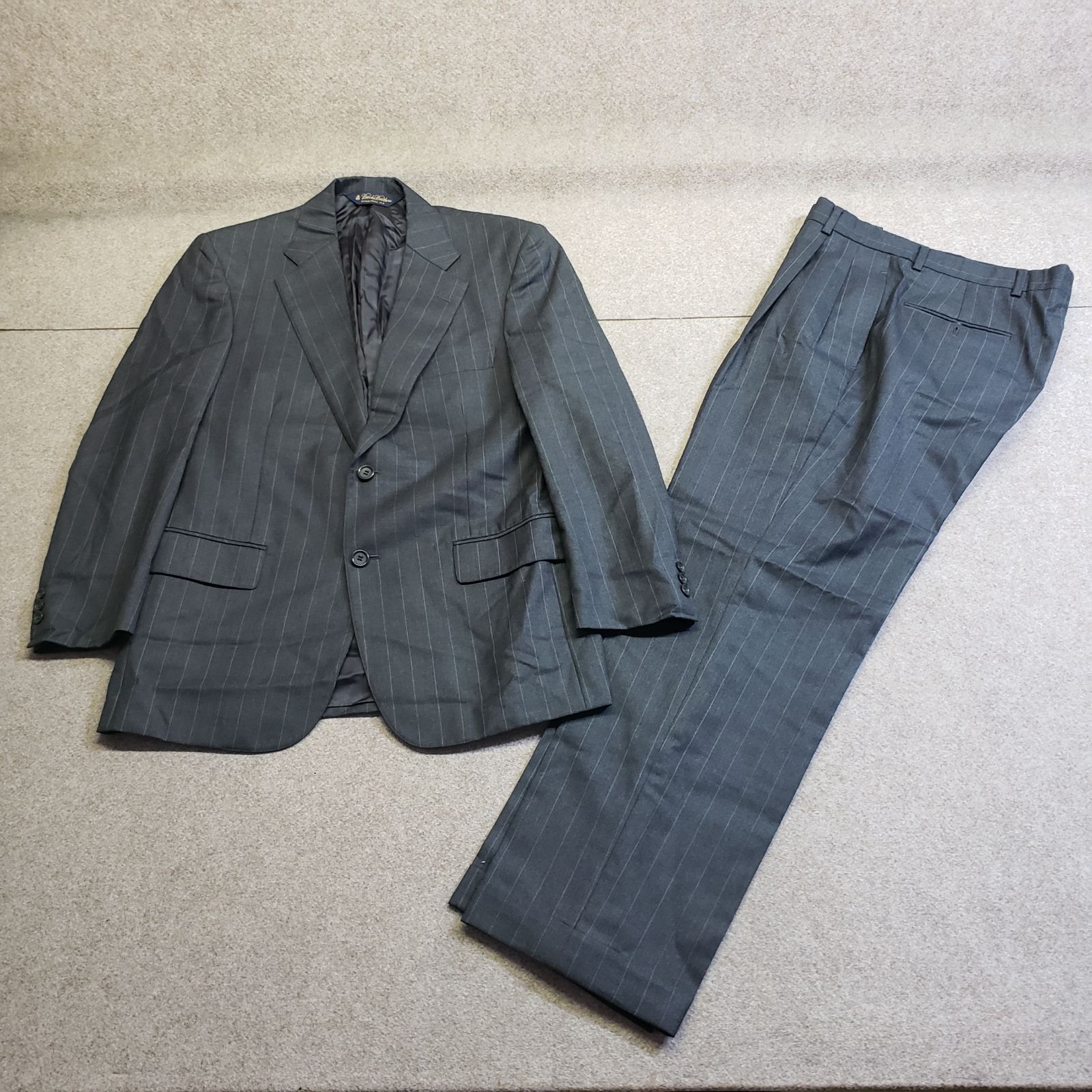 Brooks Brothers ブルックスブラザーズ スーツセットアップ ストライプ柄 グレー系 37SHT 31W　u7477h