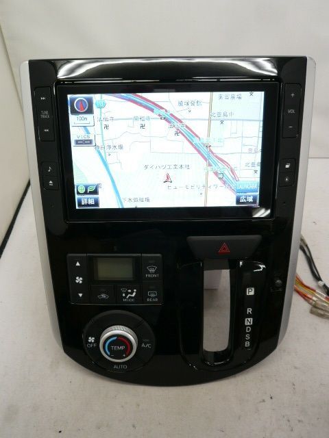 【中古】 ダイハツ タント用 NSZN-W64DB メモリーナビ フルセグ/DVD/SD/iPod/USB/ブルートゥース/ハンズフリー/MP3/WMA 専用パネル付き N169 LA600S