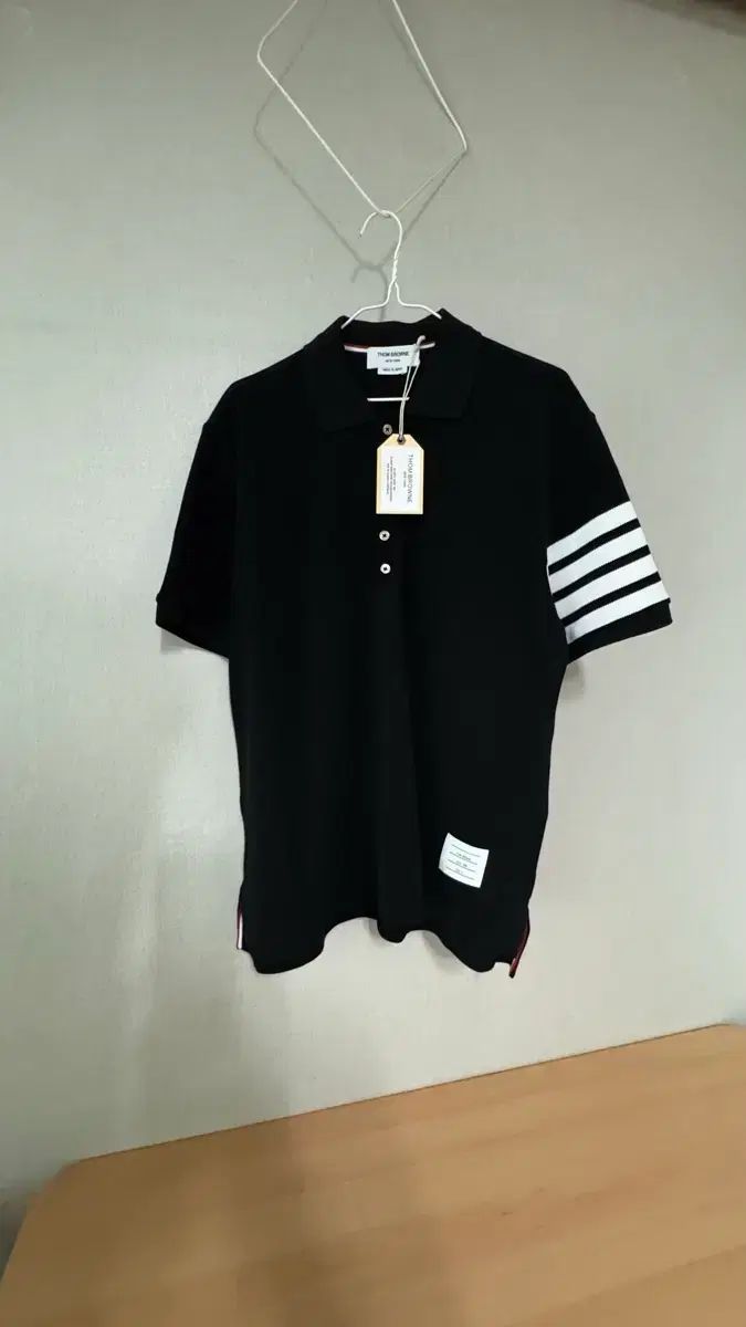 トム・ブラウンs ブラック カラーTシャツ xl