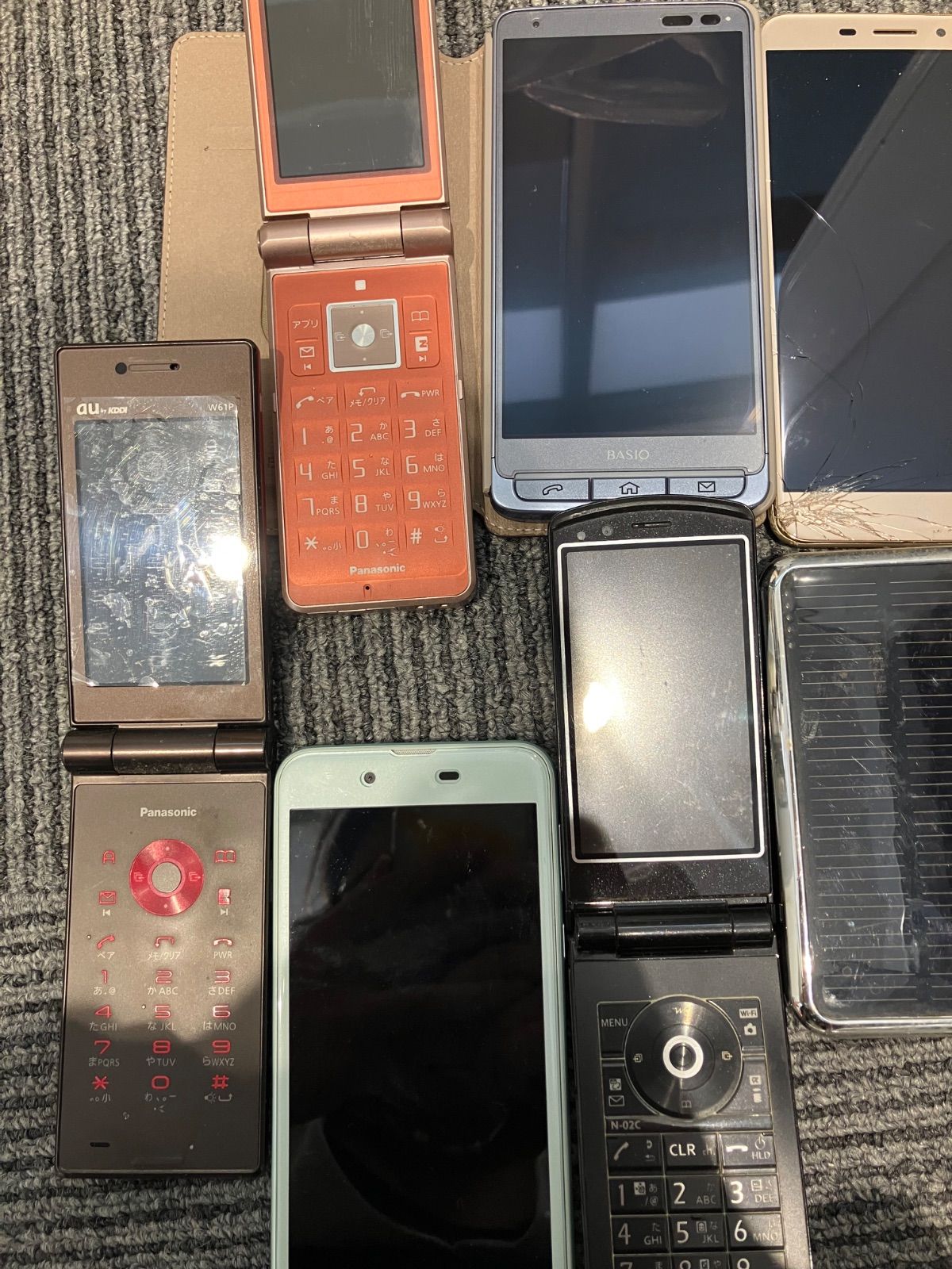【ジャンク】まとめて14個 スマホ 携帯電話 部品取り ジャンク扱い スマホ 携帯電話 14台まとめ ジャンク品部品取り用-ネット用語、