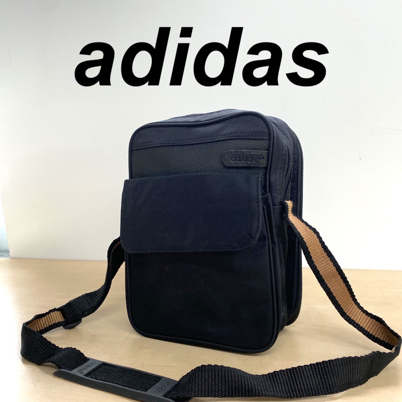 adidas オールドアディダス ビンテージ ショルダーバッグ 【BKr8-10】