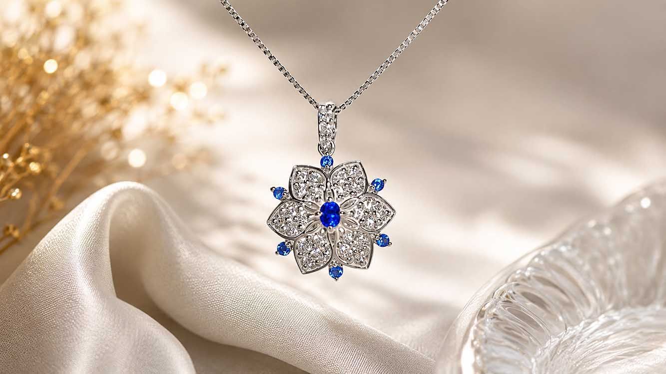 アウイナイト ダイヤモンドネックレス Pt900/850 3.32g 45cm カード鑑別書付き　Jewelry Hauynite0.08ct 0.03ct Dia0.20ct Necklace