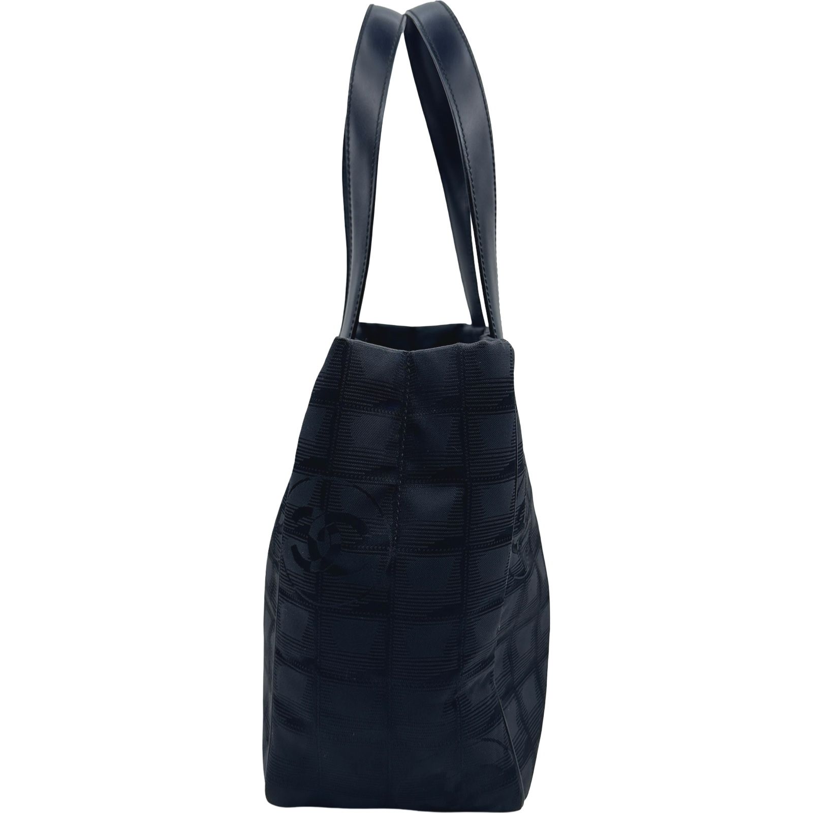 シャネル CHANEL ニュートラベルライントートPM A20457 9番台 ブラック