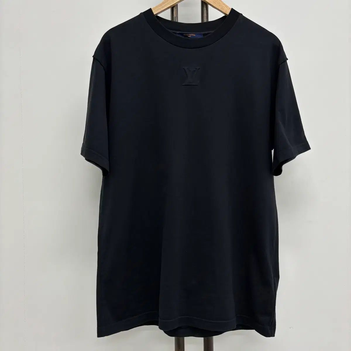 ルイヴィトン LVロゴ 刺繍 半袖Tシャツ 59,182円