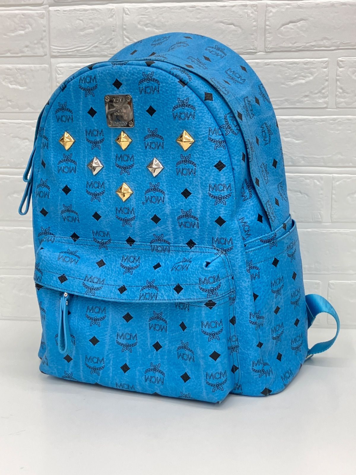 MCM エムシーエム リュック 水色 美品】MCM エムシーエム ヴィセトス 
