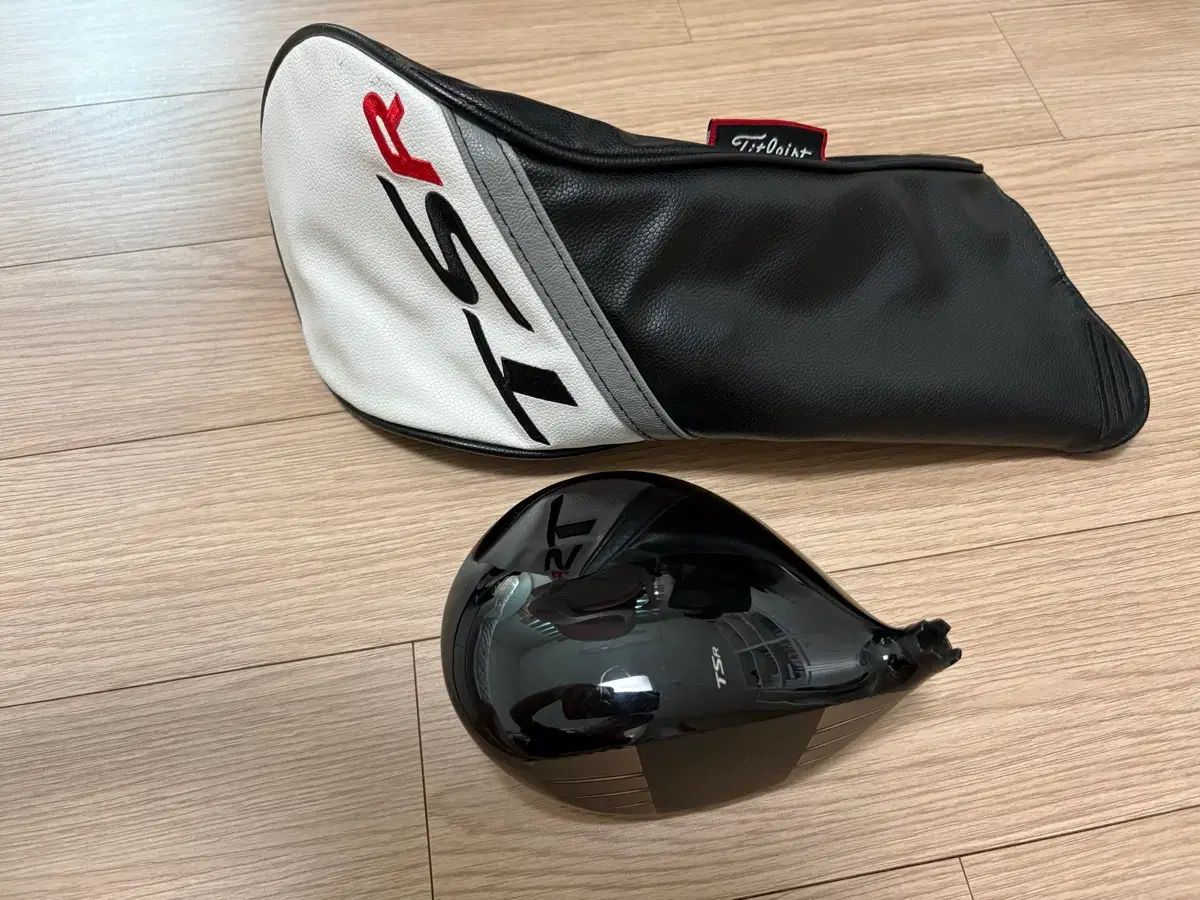 タイトリスト TSR ドライバー カバー (ヘッド クラック 一緒に差し上げます)