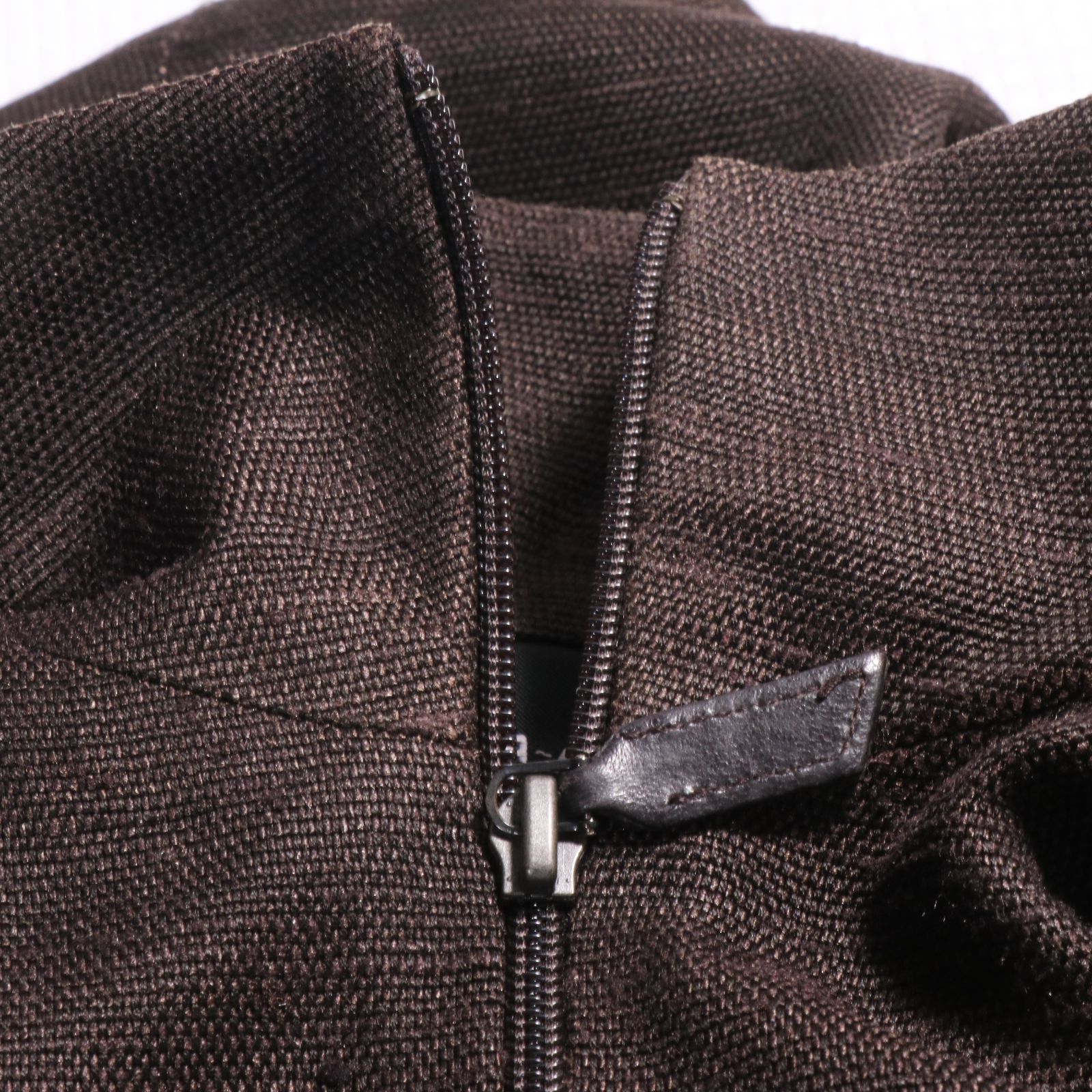 美品 AKRIS ワンピース 膝丈 半袖 ハイネック フロントジップ ハーフ