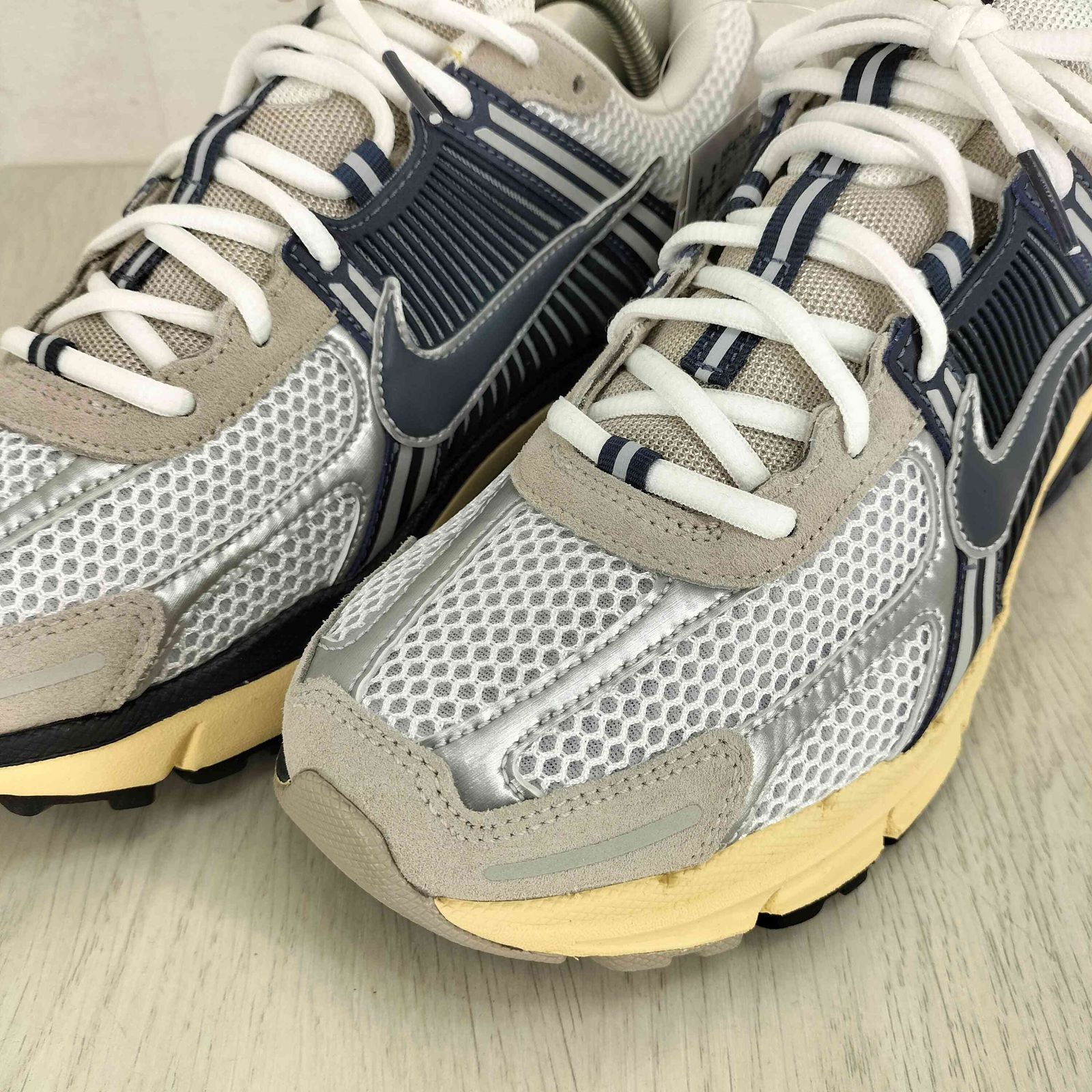 ナイキ NIKE Zoom Vomero 5 Since 72 メンズ JPN:27 ナイキ NIKE Zoom Vomero 5 Since 72 メンズ JPN:27