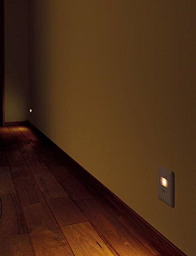 パナソニック (Panasonic) LEDフットライト 電球色 コンセント付 LBJ70078kk 62721a49 パナソニック (Panasonic) LEDフットライト 電球色 コンセント付 LBJ70078kk 62721a49