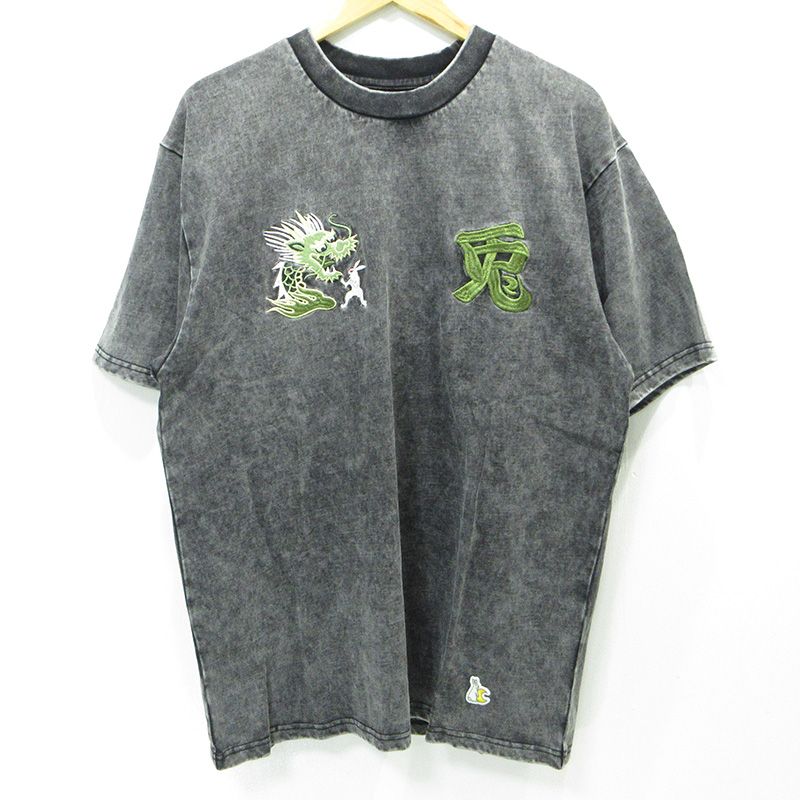 【三重本店】 中古 #FR2 | エフアールツー 月 伊勢 TOKYO CITY Souvenir Embroidery T-shirt ドラゴン刺繍半袖Tシャツ 総刺繍 FRC4362 ブラック サイズ：L 【103】