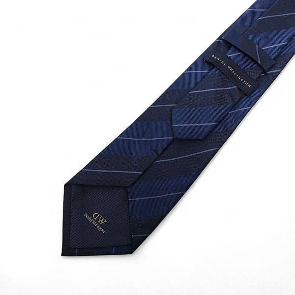 ダニエルウェリントン DANIEL WELLINGTON ネクタイ&チーフ&タイバー 3点セット DW02800005 NAVY ネイビー ネクタイ ダニエルウェリントン DANIEL WELLINGTON ネクタイ&チーフ&タイバー 3点セット DW02800005 NAVY ネイビー ネクタイ