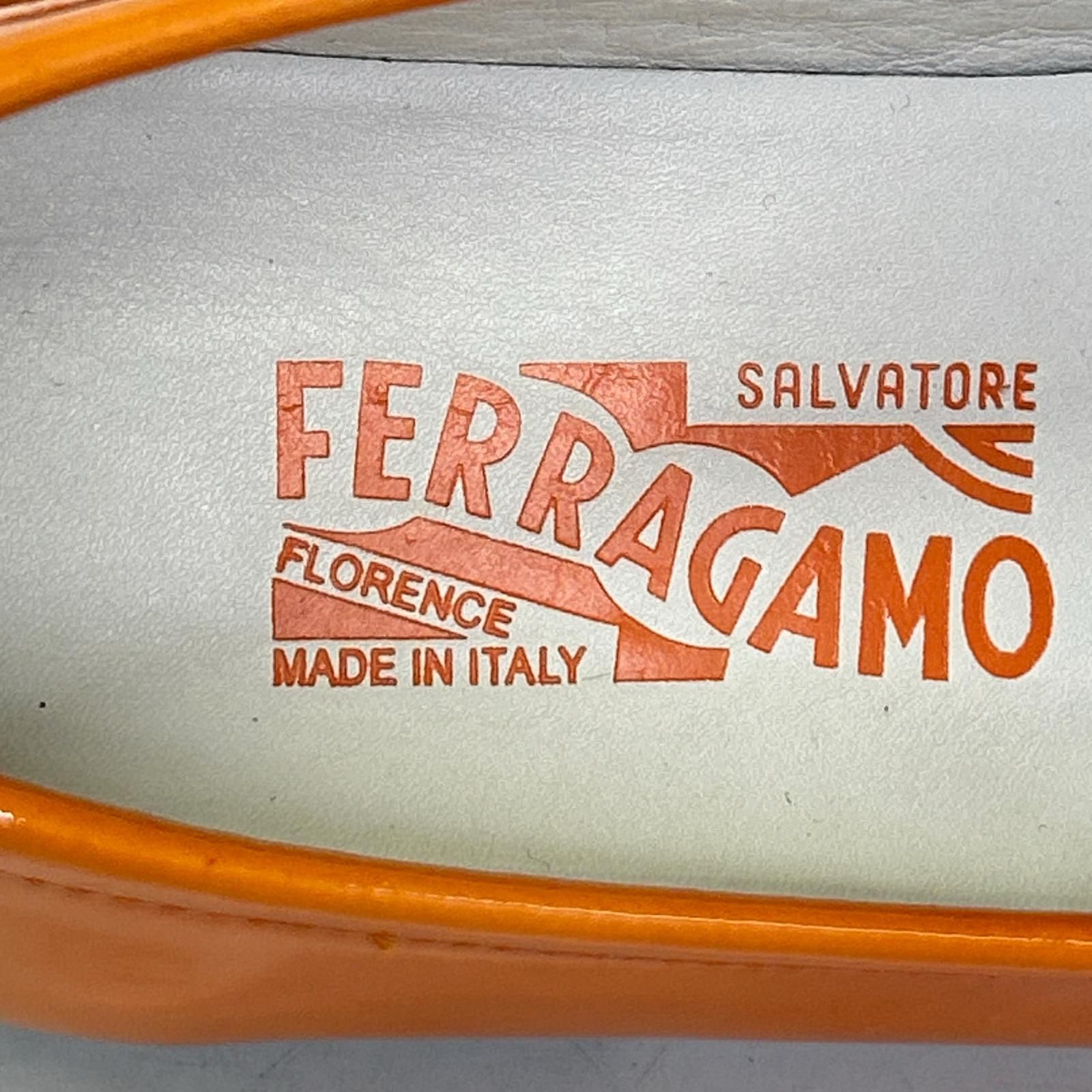 Salvatore Ferragamo　サルヴァトーレフェラガモ　【美品】パテントレザー ガンチーニ ビット ローファー　8