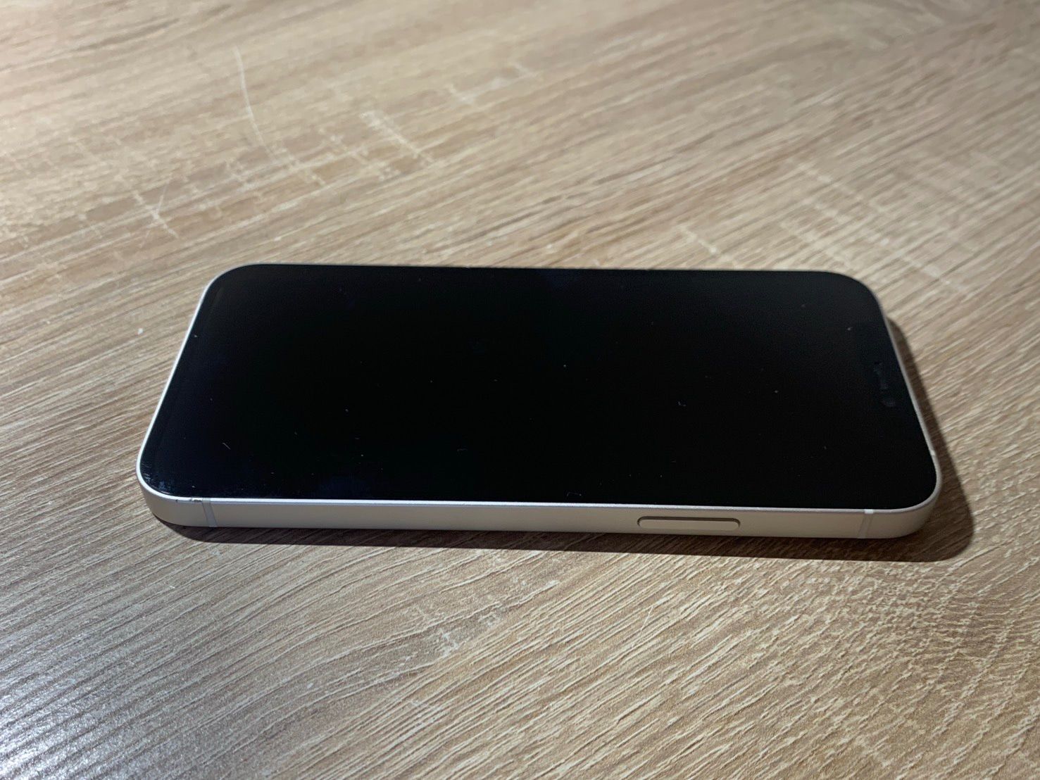 iPhone 12 64GB ホワイト ジャンク品 - メルカリ