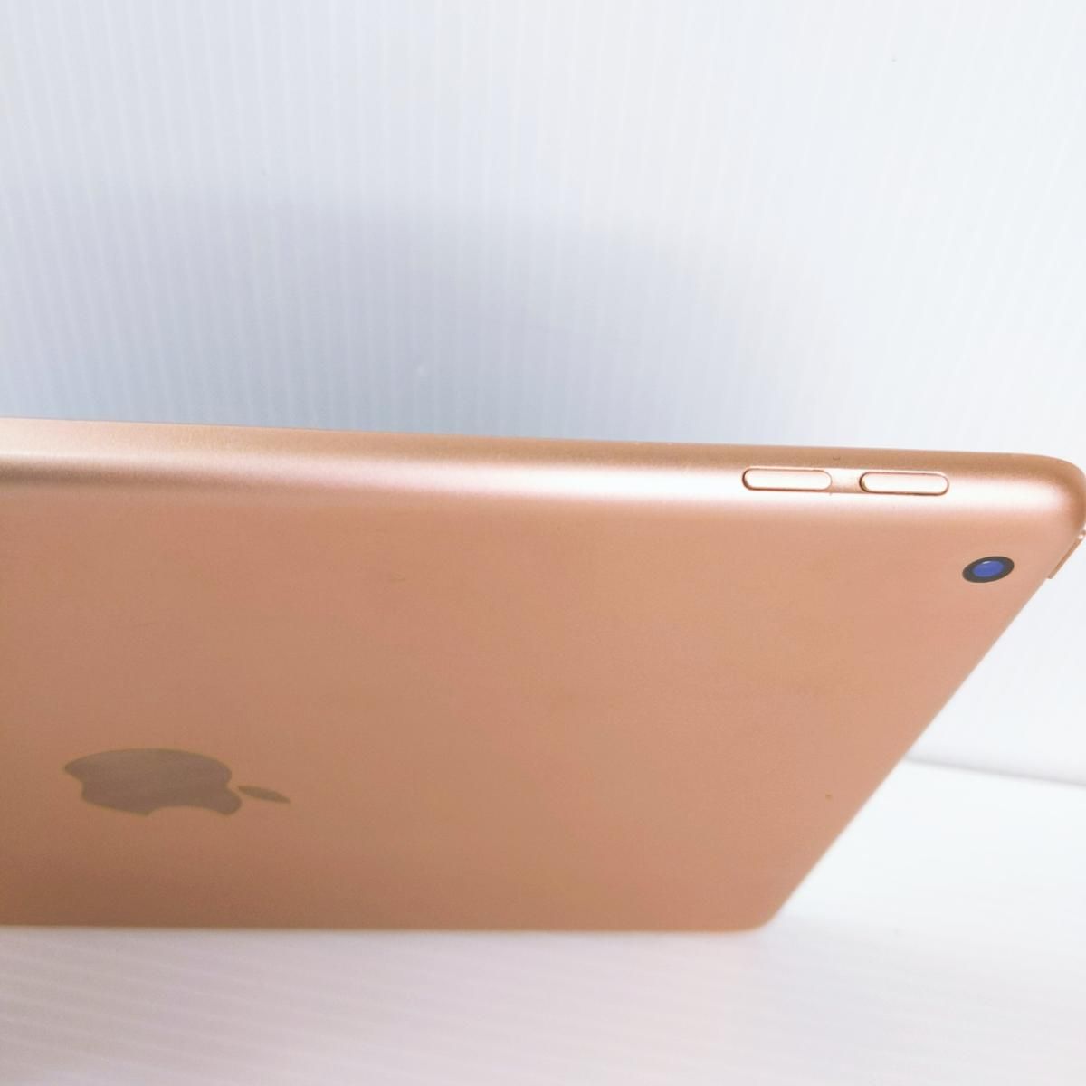Apple iPad 第7世代 ゴールド 本体のみ 中古品】Apple iPad第7世代 Wi-Fiモデル 32GB ゴールド MW762JA 本体のみ〇