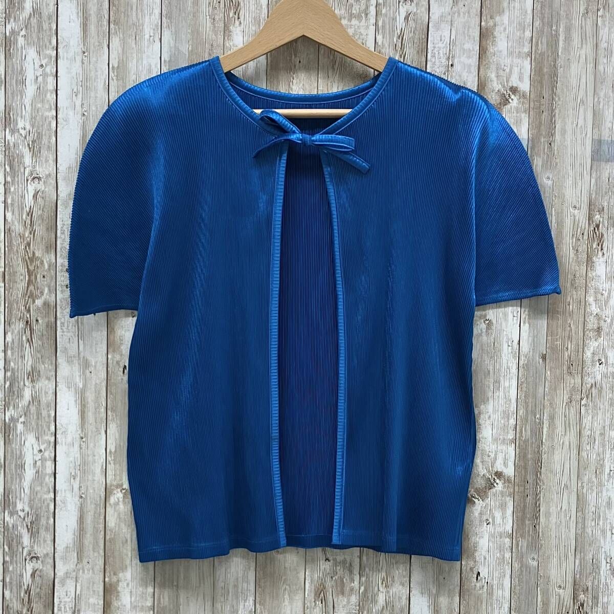 PLEATS PLEASE ISSEY MIYAKE イッセイミヤケ PP83F0344 レディース ブラウス 半袖 ブルー ライトブルー size3 スエード生地