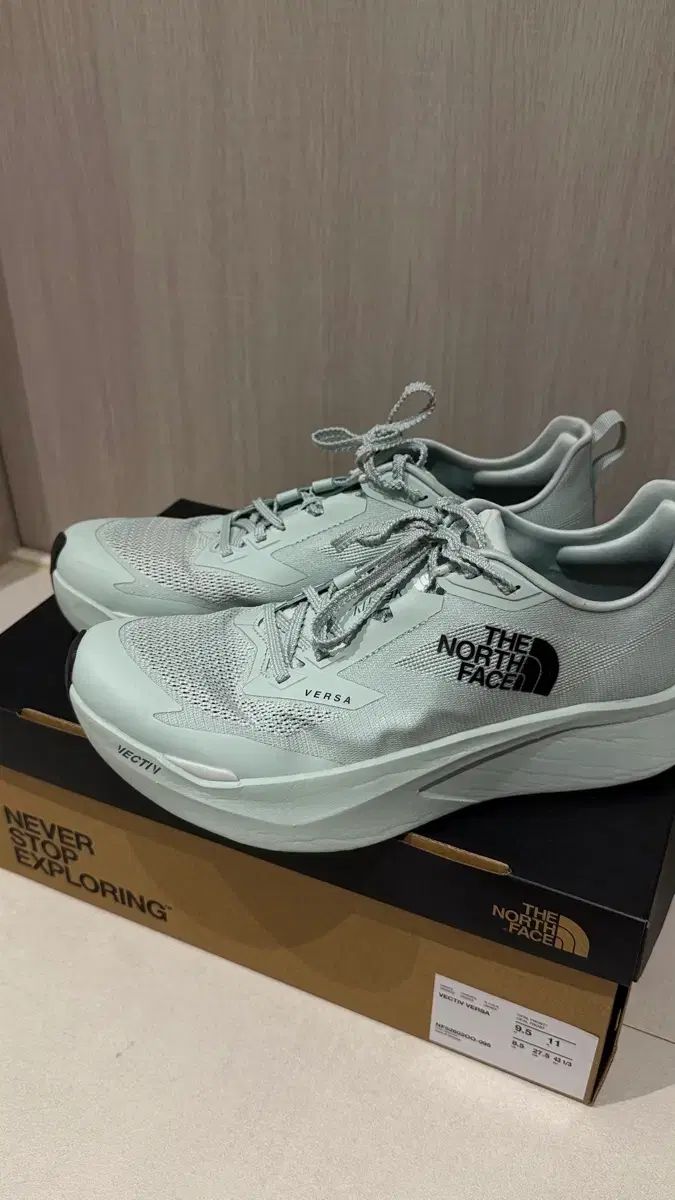 THE NORTH FACE VECTIV VERSA ミント 275mm