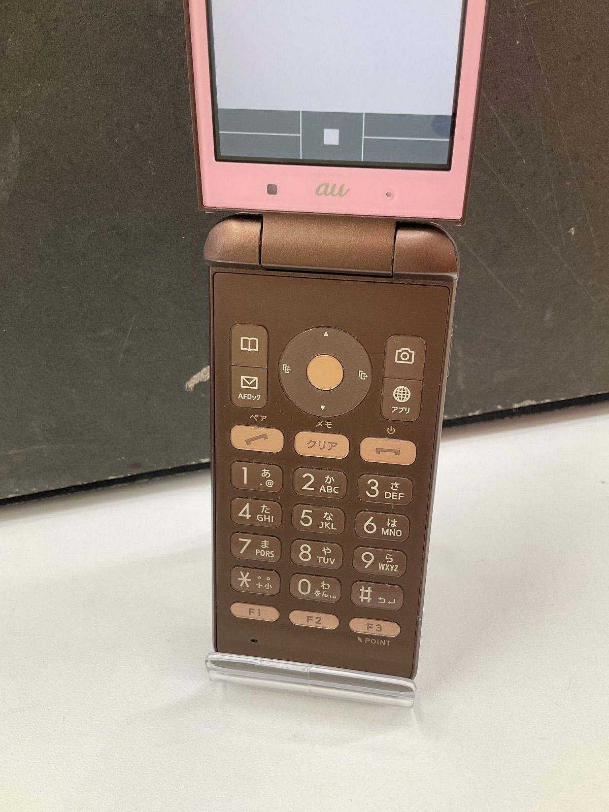 GRATINA 4G ピンク折りたたみ式携帯電話本体 GRATINA 4G ピンク 8GB 京セラ KDDI 中古 - メルカリ