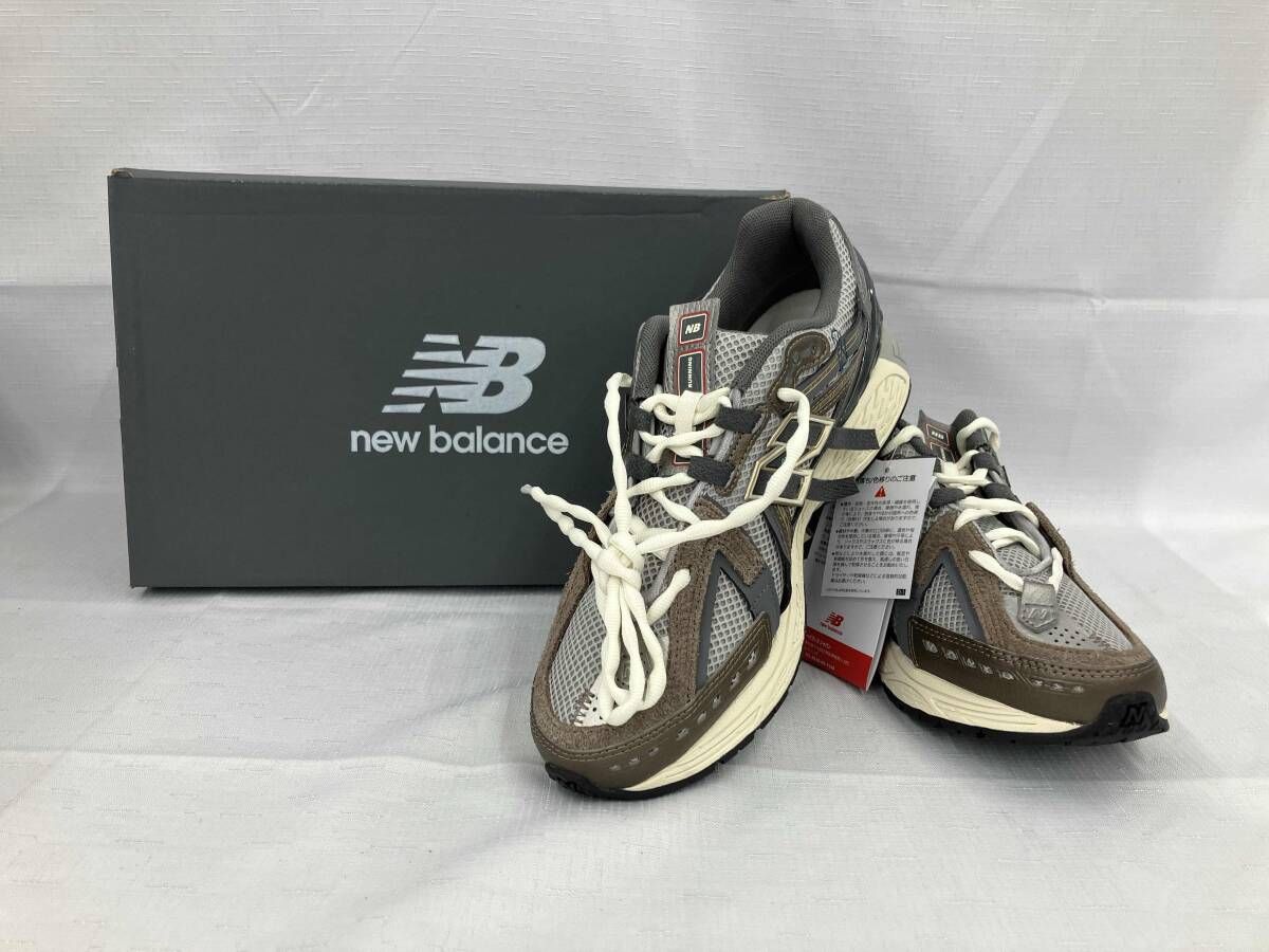 美品 new balansニューバランス/スニーカー/U19066U8/24. 5㎝/グレー