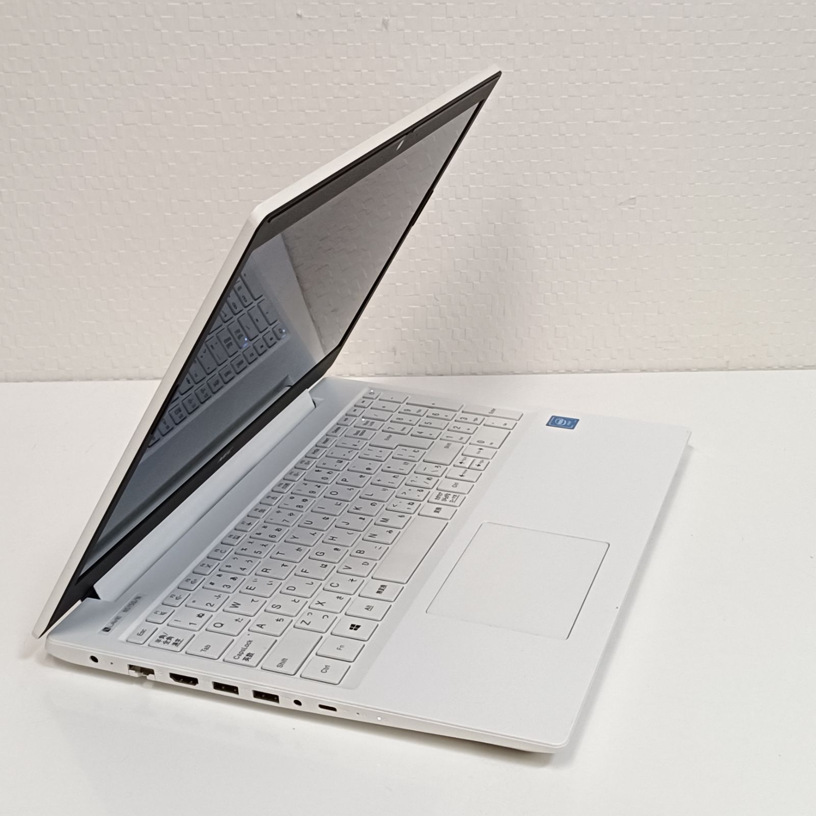 NEC LAVIE Win11対応 SSD8GB 第8世代 15.6型 - メルカリ