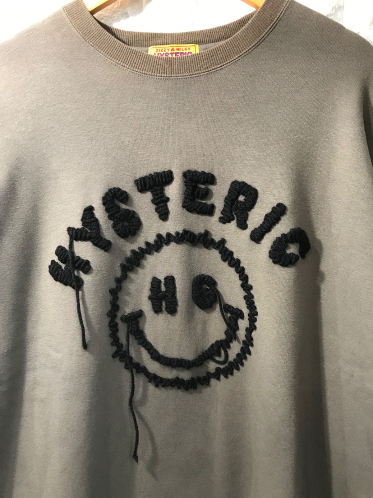 HYSTERIC GLAMOUR スマイル刺繍 スウェット　型番：01223CS04