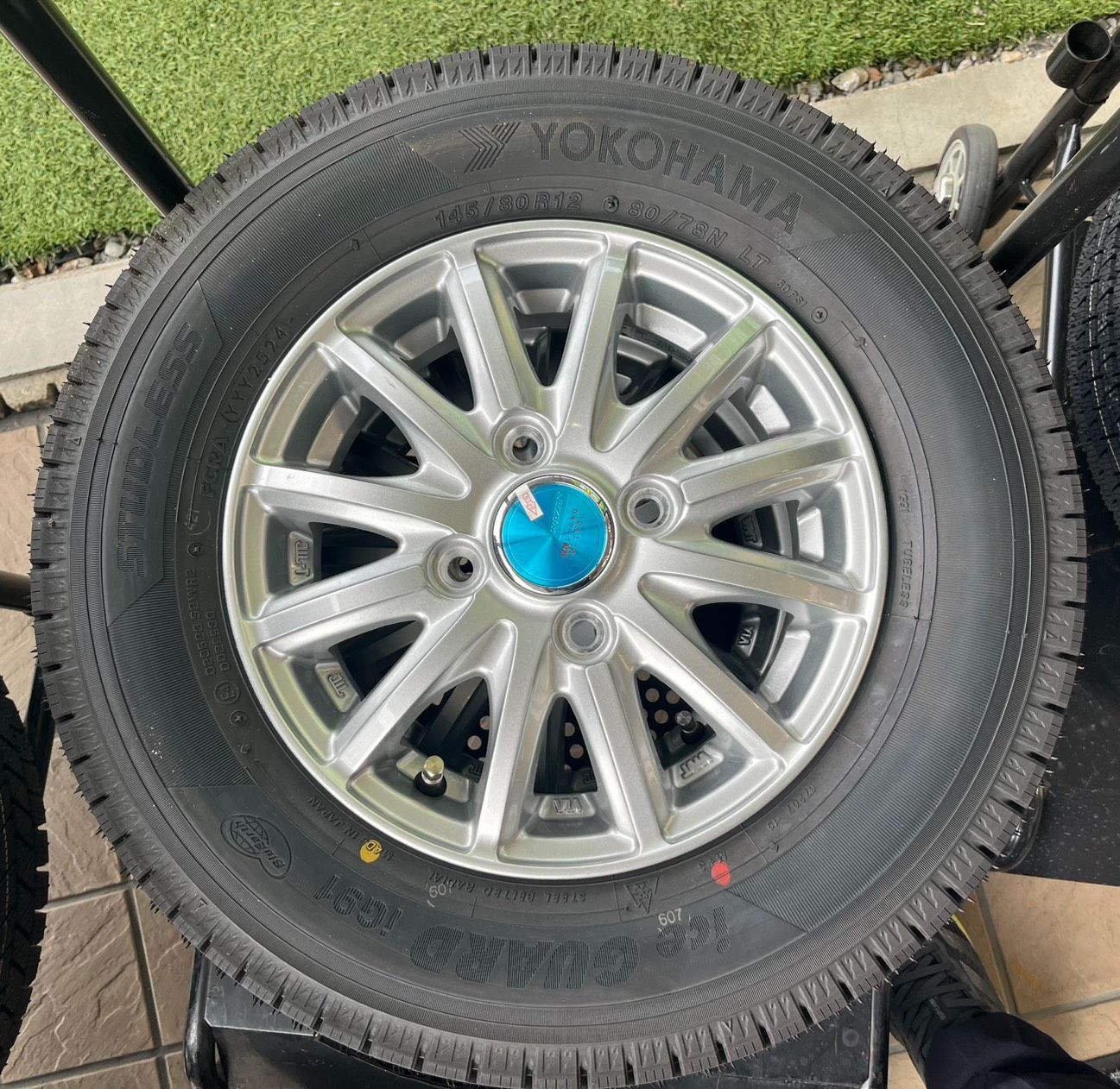 新品未使用】145/80R12 80/78N LT ヨコハマ iG91 スタッドレス アルミ 