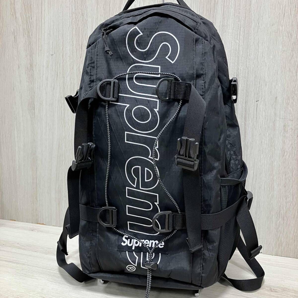Supreme/リュック シュプリーム バックパック 18FW 黒 ブラック ボックスロゴ ストリート 背面芯材