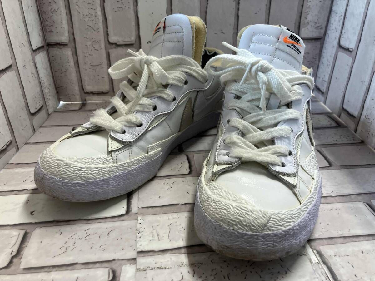 NIKE ナイキ スニーカー DM6443-100 サカイ BLAZER LOW White Patent サイズ27.0cm スポーツ