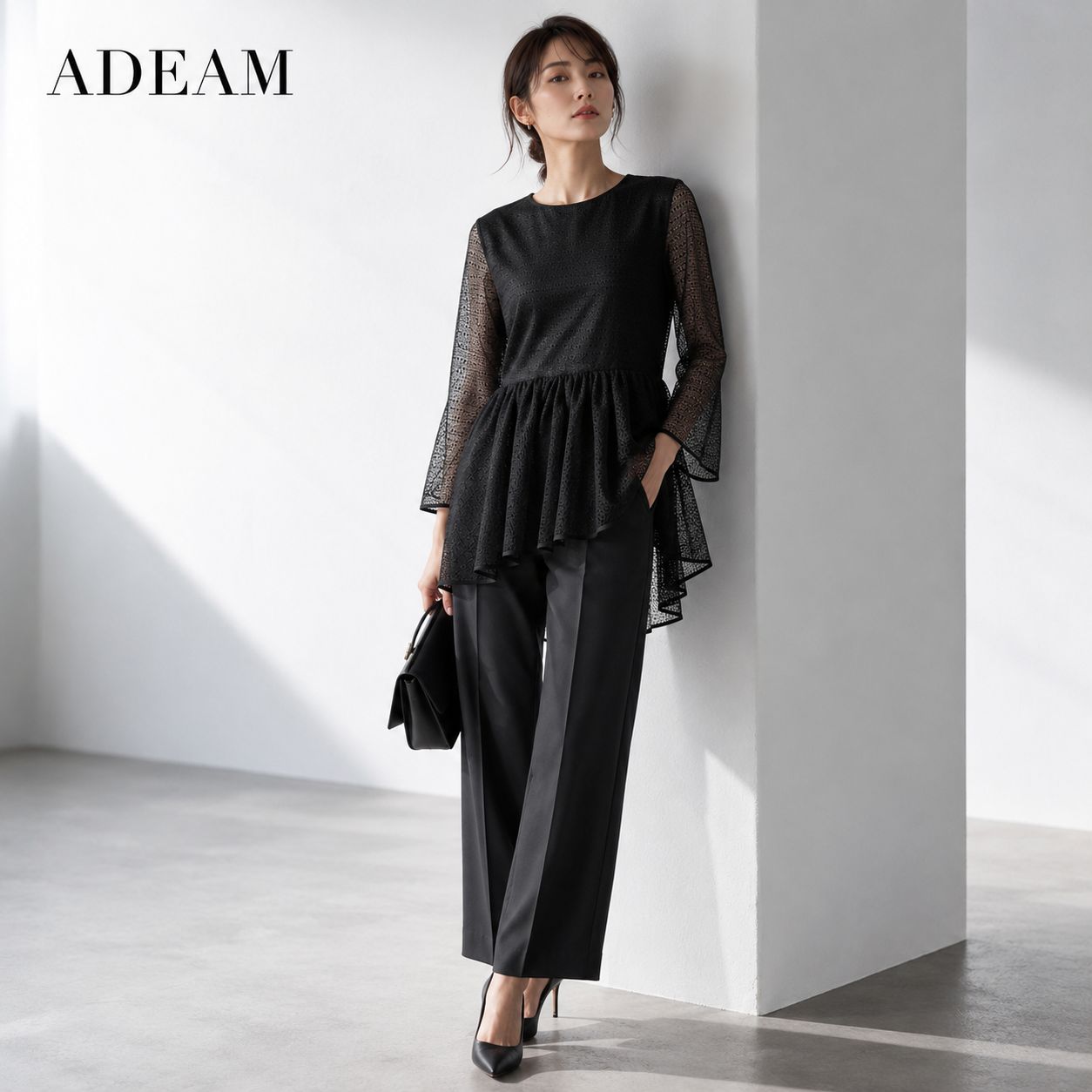 【未使用】【店頭価格86,900円】ADEAM/FOXEY 43495 / アディアム フォクシー トップス ブラック サイズ 2　'23年商品 絶妙なロングスリーブ設計 お食事会 パーティー 学校行事 通勤 モードカジュアルまで幅広いシーン