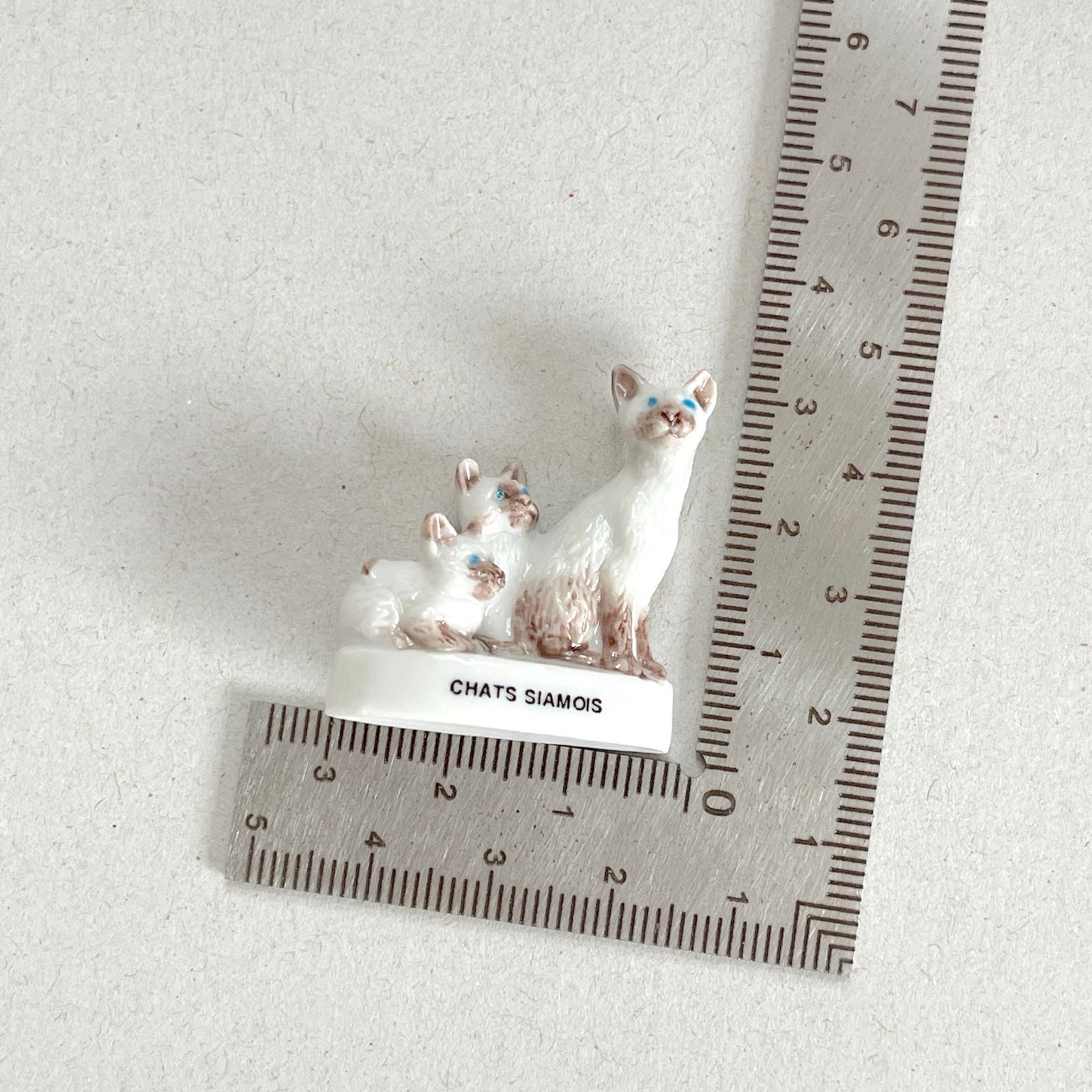 フェーヴ シャム猫の親子 猫 フランス フェーブ ミニチュア陶器 m-2701