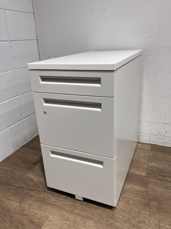 【アウトレット品】ウチダ スカエナシリーズ 脇机 SK047A4-3LSK ホワイト