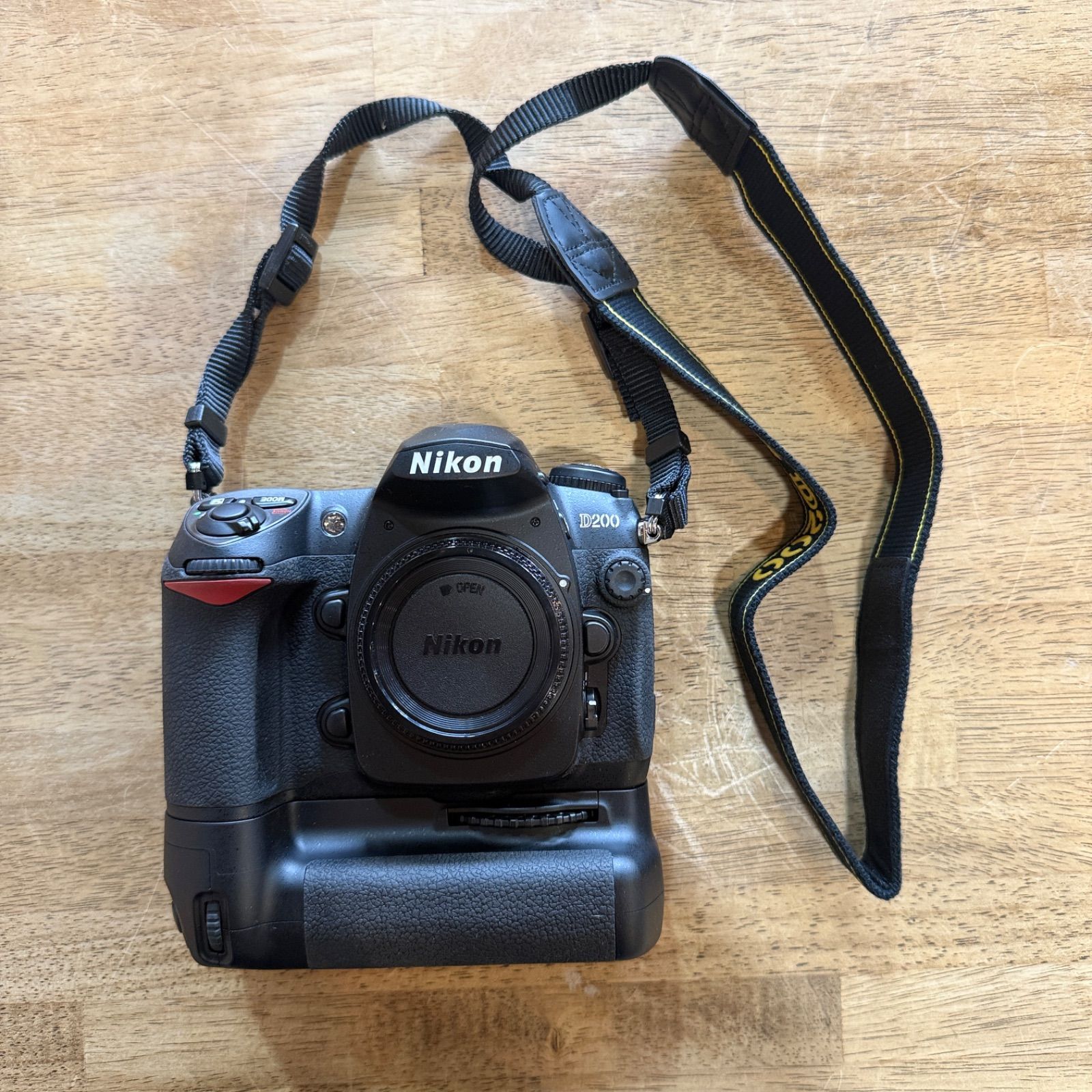 動作未確認 Nikon ニコンデジタルー眼レフカメ ラ D200 - メルカリ