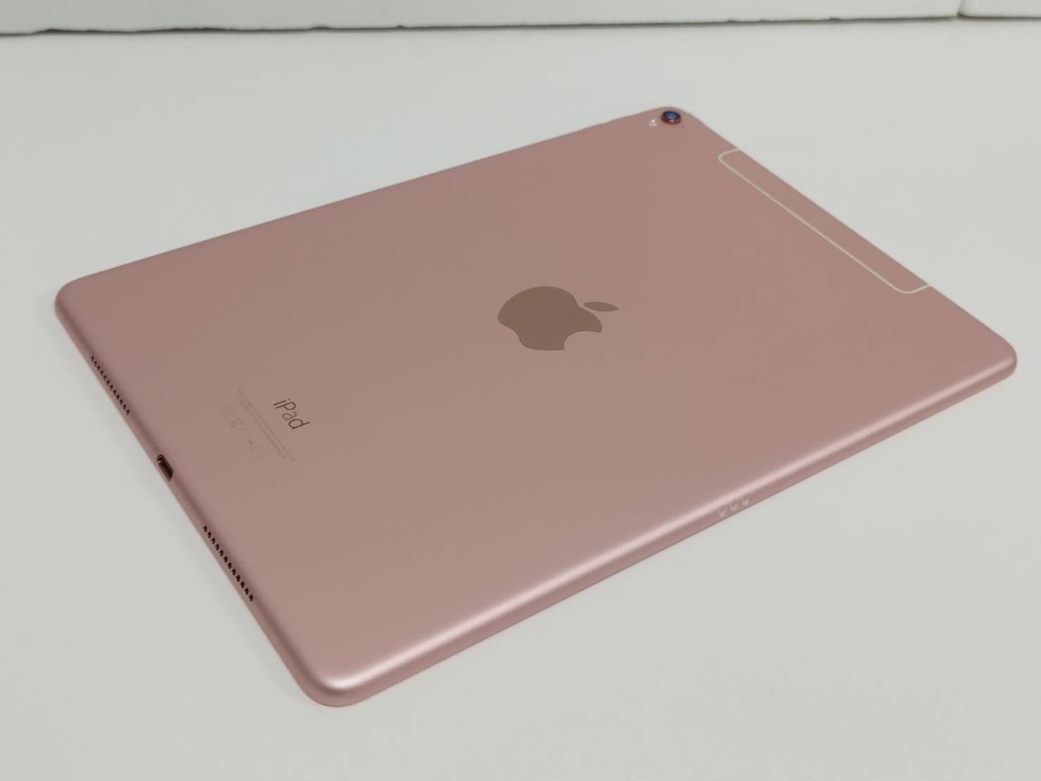 iPad Pro 9.7 Wi-Fi+セルラー 32GB バッテリー98% - メルカリ