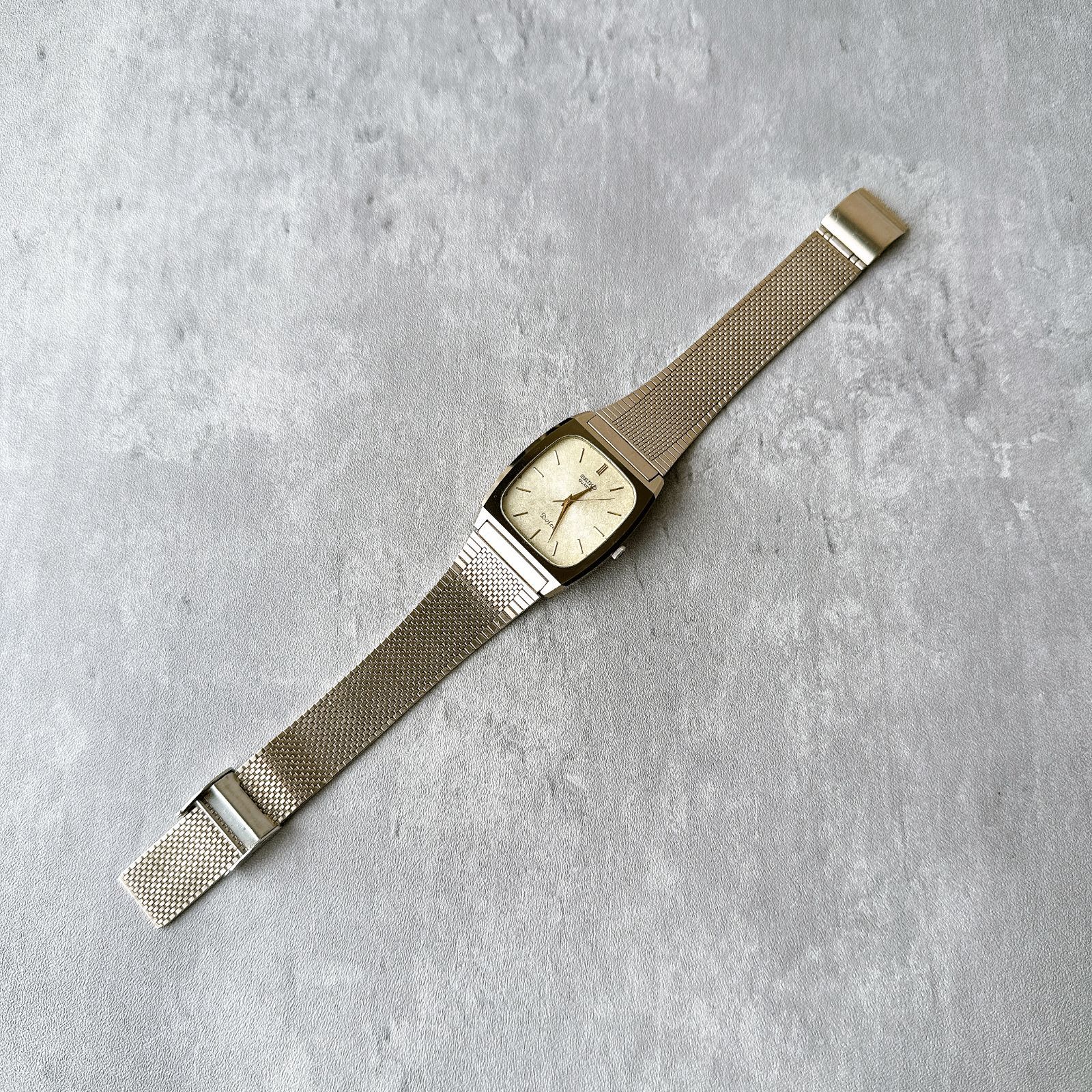 SEIKO ゴールド メッシュバンド 腕時計　dolce ドルチェ SEIKO DOLCE セイコー ドルチェ メッシュブレス テクスチャーダイヤル