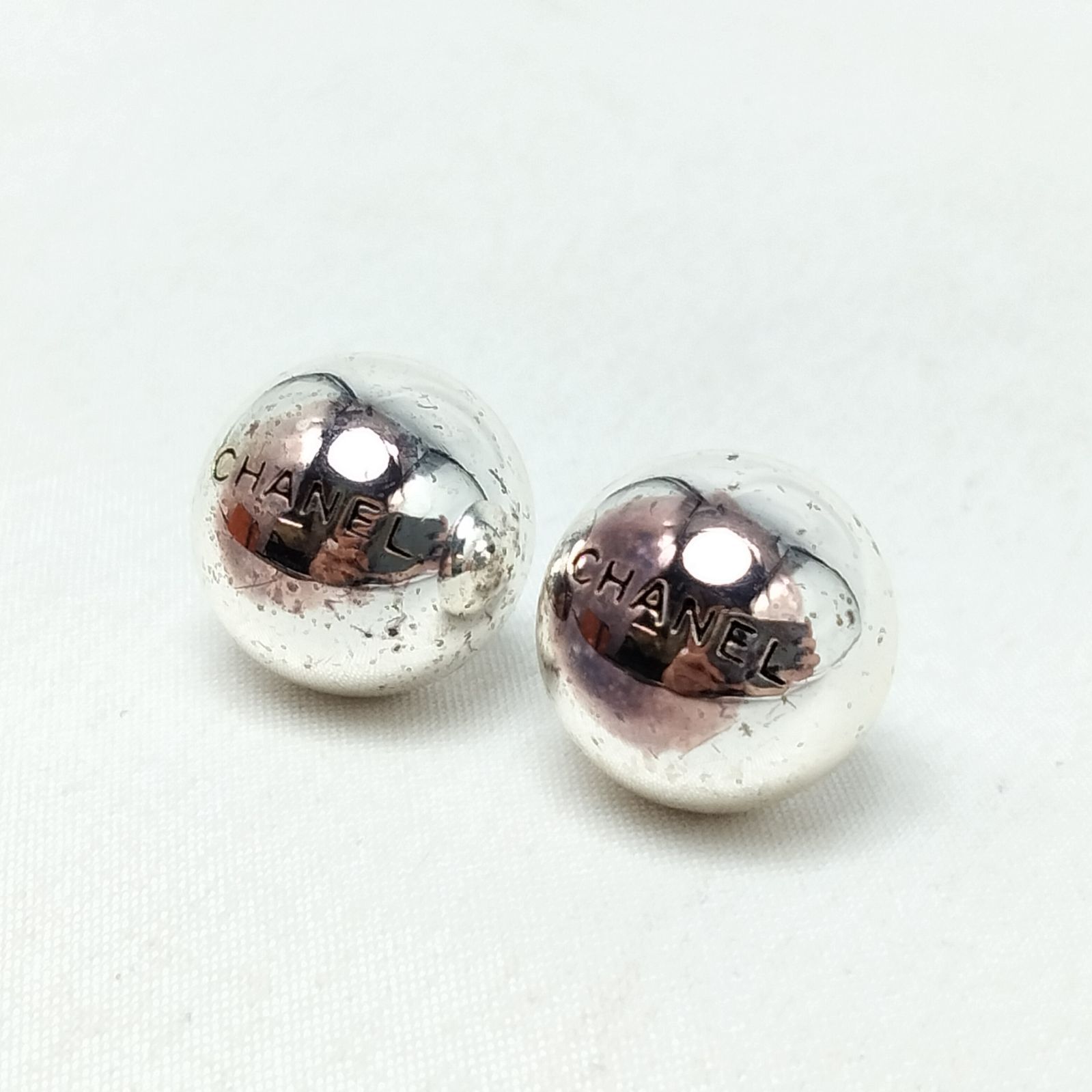 ✨️CHANEL✨️シャネル ロゴボール シルバー ピアス - メルカリ