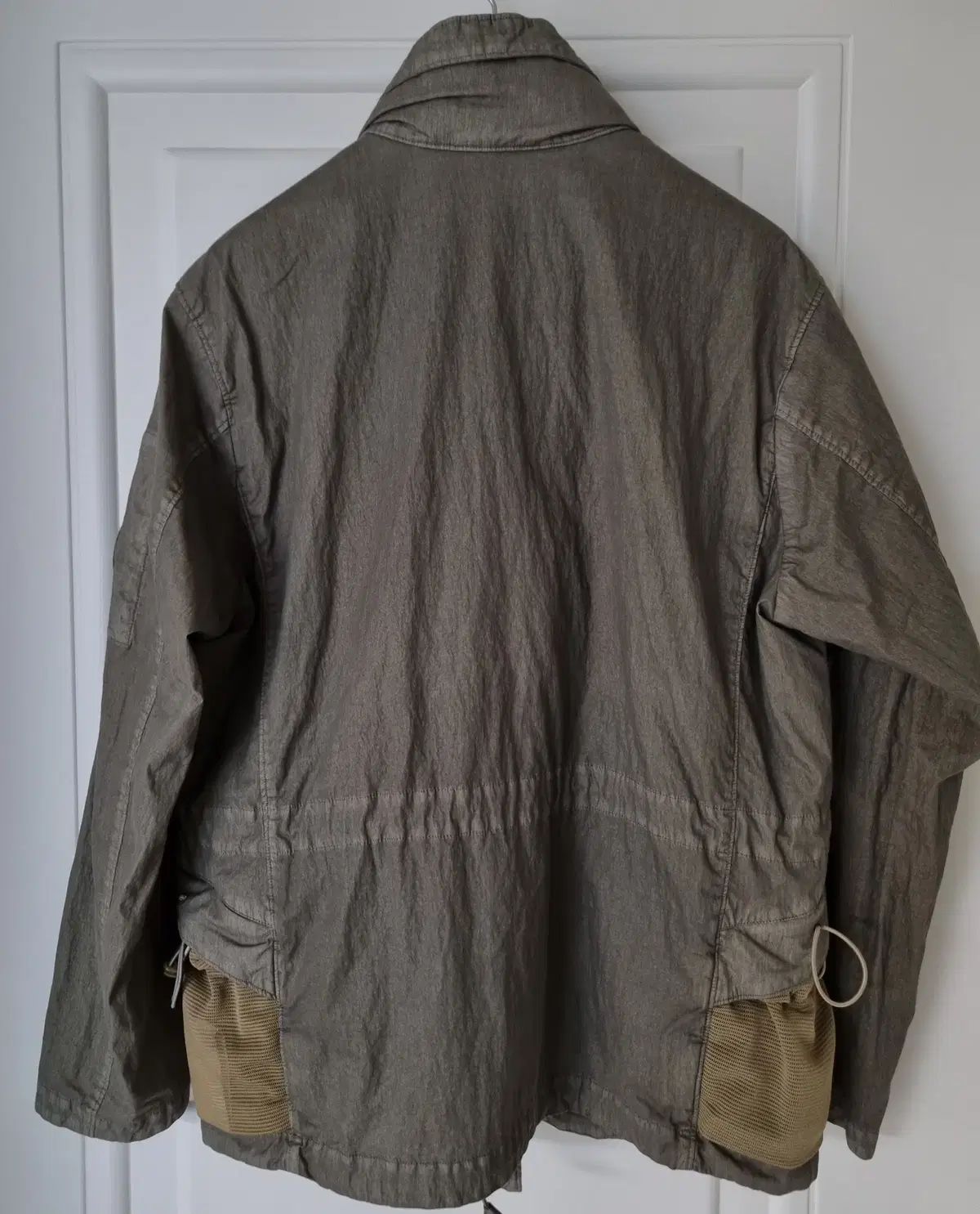 百貨店購入 C.P. COMPANY シーピーカンパニー 50lili マウンテンパーカー ウィンドブレーカー ジャケット STONE ISLAND ストーンアイランド レジネタ 百貨店購入 C.P. COMPANY シーピーカンパニー 50lili マウンテンパーカー ウィンドブレーカー ジャケット STONE ISLAND ストーンアイランド レジネタ