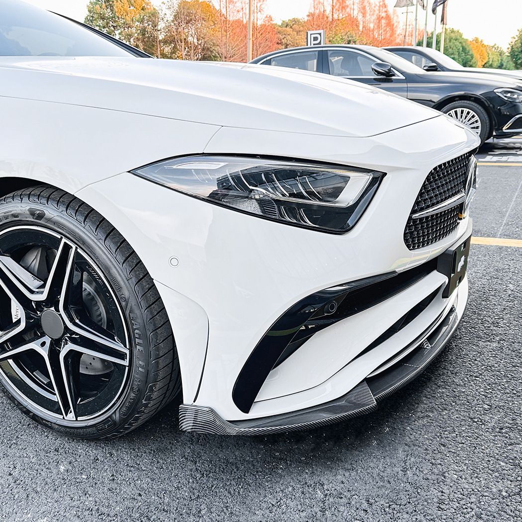 メルセデス・ベンツ CLSクラス CLS-Class C257 後期 2022年以降 AMG Line対応 フロントリップスポイラー 前唇 フロントバンパー下部 外装パーツ ピアノブラック カーボン調 前まわりを引き締めるスポーティデザイン ドレスアップ用